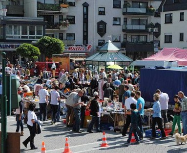 Markt Wiehl, Großer Stadtflohmarkt rund um den Weiherplatz und Nebenstraßen. Nur 1x im Jahr!
